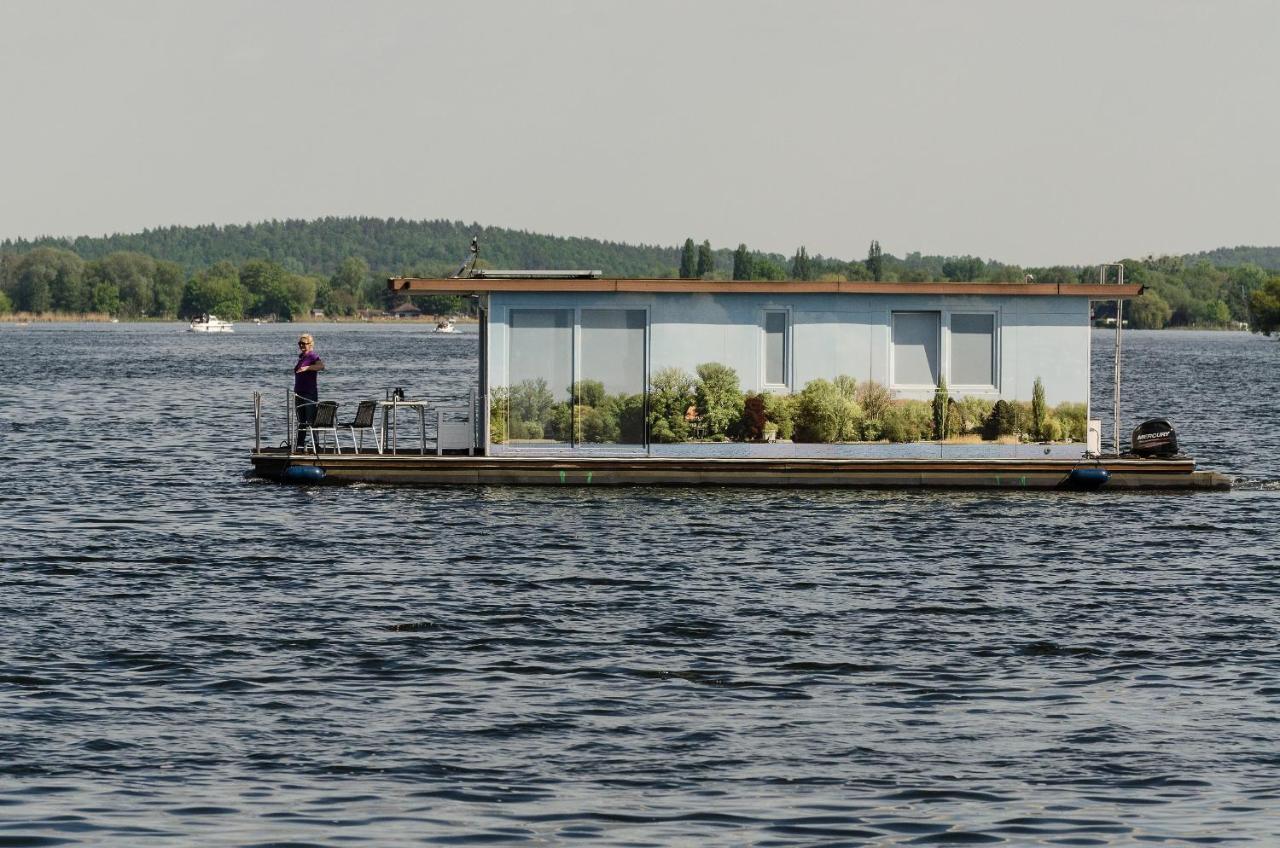 Feststehendes Hausboot Hotel Kolonie Zern Bagian luar foto